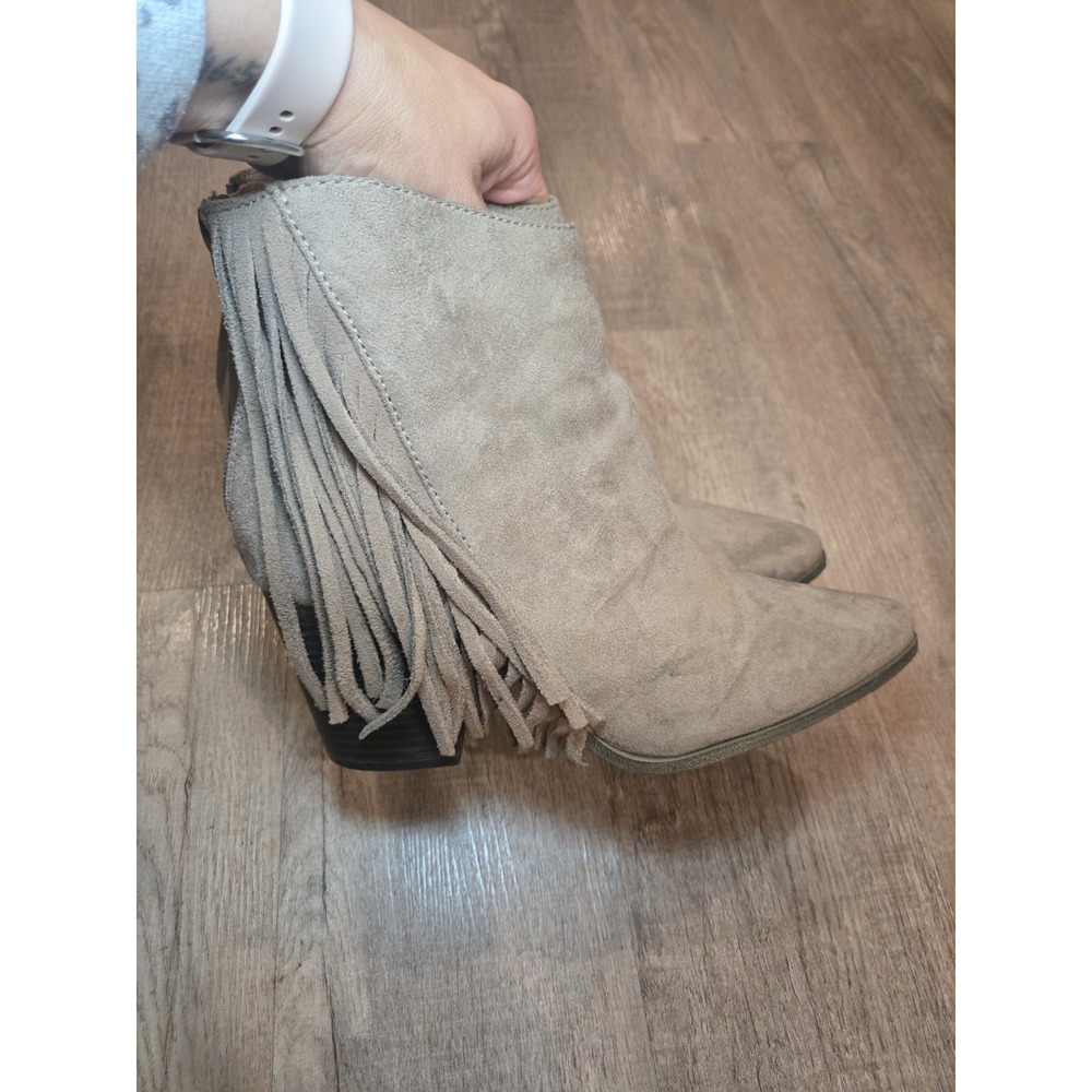 Candie's Suede Heeled Ankle Booties Size 8.5 Western Fringe Boho Taupe Roadhouse - Picture 7 of 7